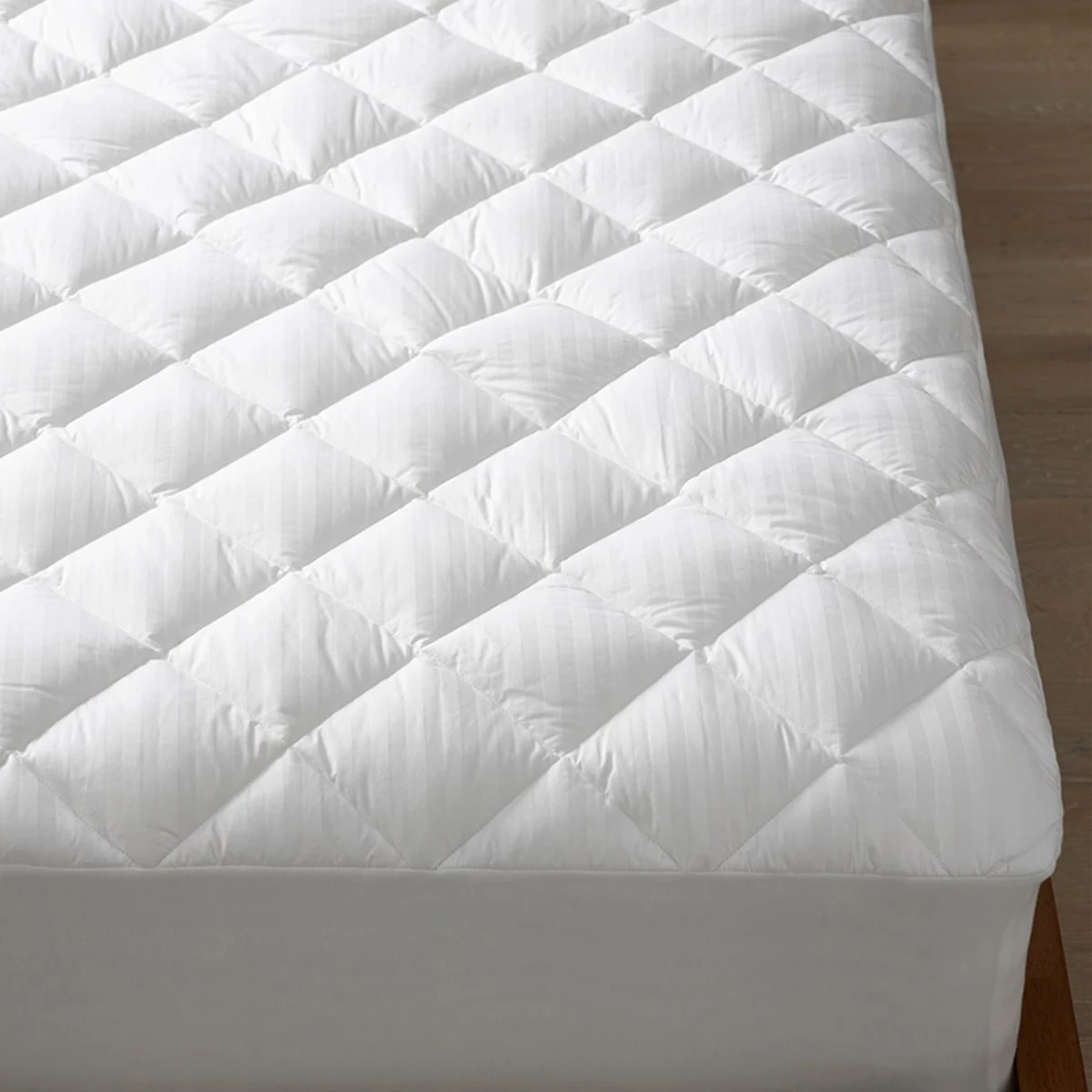 Legends Hotel™ Waterproof Mattress Pad 4 Legends Hotel™ Waterproof Mattress Pad - Image 2