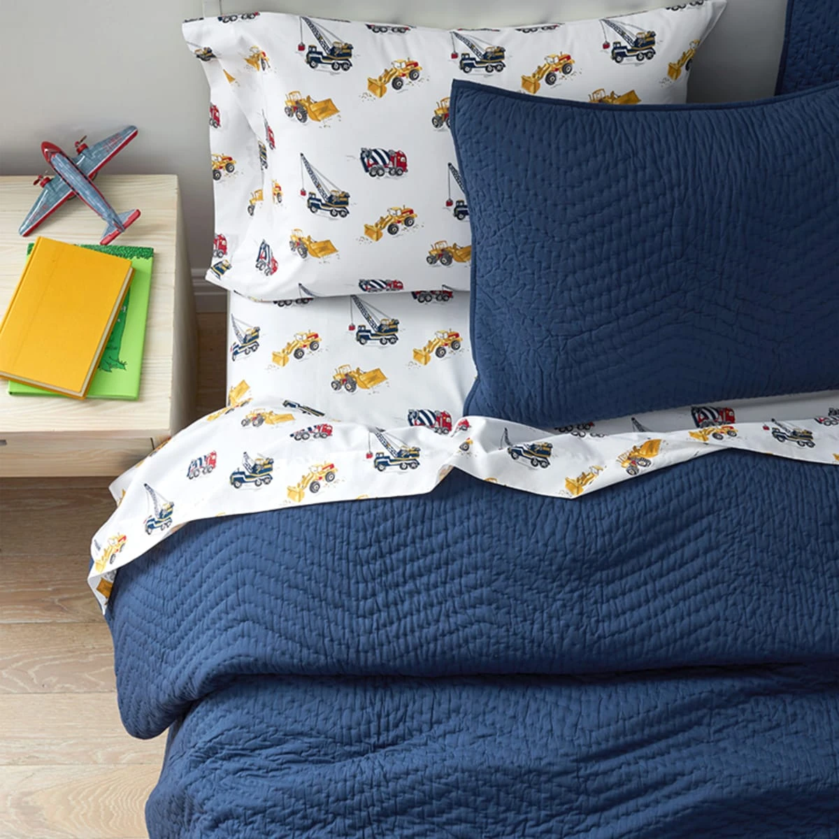 Company Kids™ Builder’s Site Organic Cotton Percale Comforter Set 4 Company Kids™ Builder’s Site Organic Cotton Percale Comforter Set - Image 2