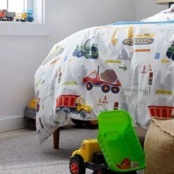 Company Kids™ Construction Trucks Organic Cotton Percale Comforter Set -Online Bedding Store 30389 construction j23 lifestyle2 4