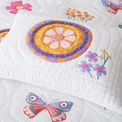 Company Kids™ Springtime Handcrafted Cotton Quilted Sham -Online Bedding Store 35040 springtime k21 closeup