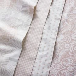 Company Kids™ Little Bunny Organic Cotton Percale Toddler Comforter Set 9 Company Kids™ Little Bunny Organic Cotton Percale Toddler Comforter Set -Online Bedding Store 38273 littlebunny alt2 4