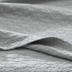 Beekman Cotton Matelassé Sham -Online Bedding Store 50114 beekman silver reverse add