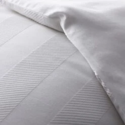 Legends Luxury™ Griffith Supima® Cotton Duvet Cover -Online Bedding Store 50671d griffith white alt3