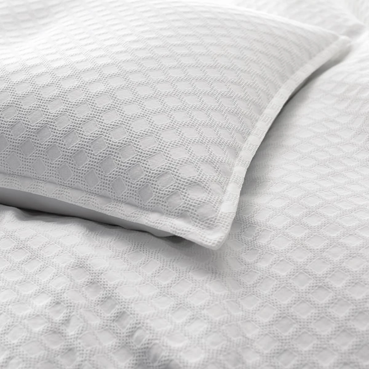 Legends Hotel™ Lucille Jacquard Cotton Duvet Cover 8 Legends Hotel™ Lucille Jacquard Cotton Duvet Cover - Image 6