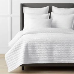 Legends Hotel™ Wrinkle-Free Cotton Sateen Quilted Coverlet