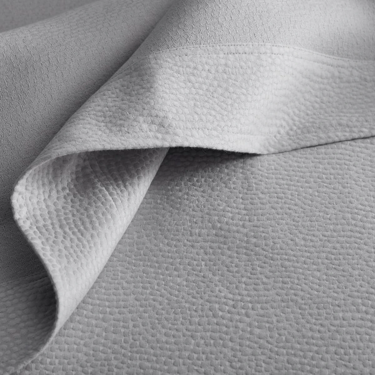 Legends Hotel™ Asher Cotton Matelassé Coverlet 5 Legends Hotel™ Asher Cotton Matelassé Coverlet - Image 3