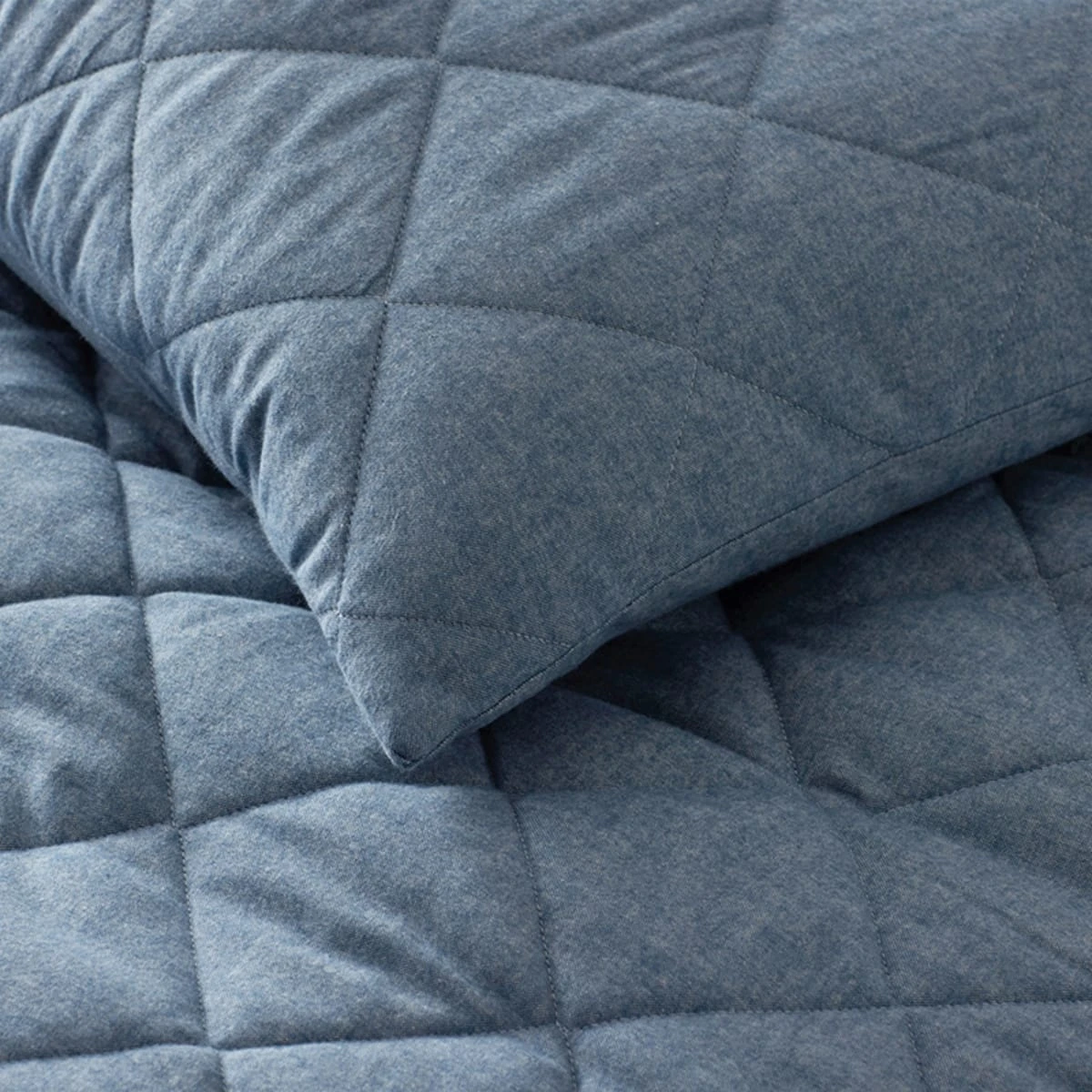 Legends Hotel™ Bromley Velvet Coverlet 7 Legends Hotel™ Bromley Velvet Coverlet - Image 5