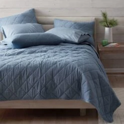 Legends Hotel™ Bromley Velvet Coverlet 9 Legends Hotel™ Bromley Velvet Coverlet -Online Bedding Store 50863 bromleycoverlet denim k22 lfiestyle2