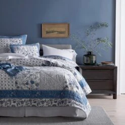 Legends Hotel™ Relaxed Linen Bed Skirt -Online Bedding Store 50888 victorianfloral t22 lifestyle1