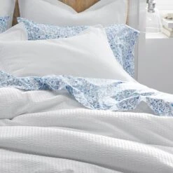 Company Cotton™ Seersucker Sham -Online Bedding Store 50896 seersucker white e22 lifestyle2