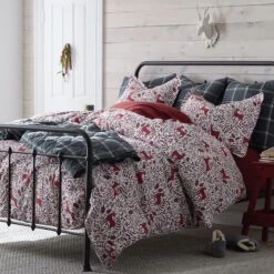 Legends Hotel™ Plaid Velvet Flannel Coverlet -Online Bedding Store 51007 blackcreamplaid coverlet k22 lifestyle3