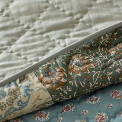 Winter Floral Patchwork Quilted Sham -Online Bedding Store 51129 winterfloral h23 reverse