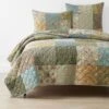 Winter Floral Patchwork Quilt -Online Bedding Store 51129q winterfloral patchwork main