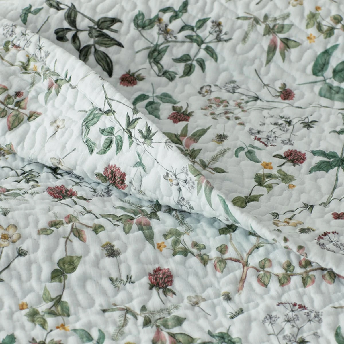 Floral Garden Coverlet 7 Floral Garden Coverlet - Image 5