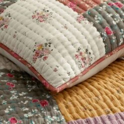 Autumn Floral Quilt -Online Bedding Store 51152 autumnfloral h23 closeup