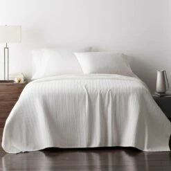 Legends Luxury™ Egyptian Cotton Blanket -Online Bedding Store kn82 egyptianblanket k18 web 1